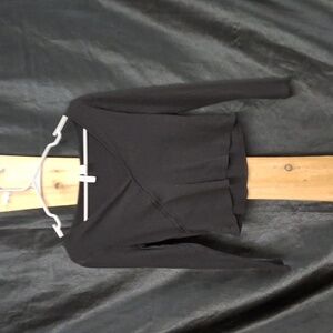 Black crop top size women's extra large.